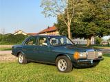 Mercedes-Benz Mercedes Benz W123 230 E - Mercedes-Benz 230: W123 230e