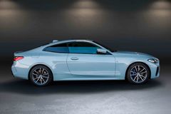 BMW M440i xDrive Coupe*HUD*SHD*PDC*SHZ*LED*18"*