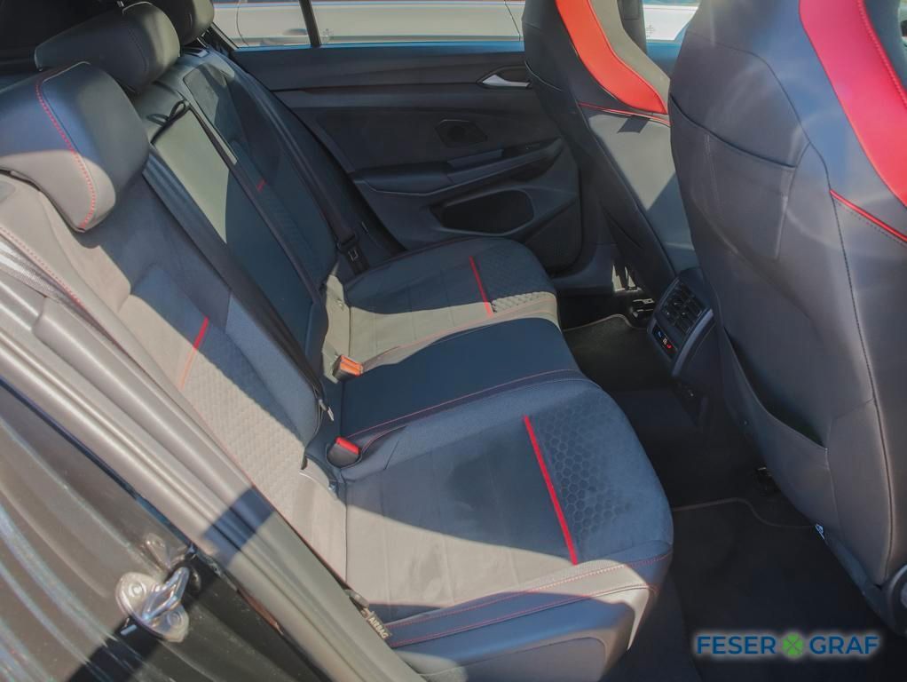 Volkswagen Golf 8 GTI Clubsport Black Akra Navi Matrix Pano foto 6
