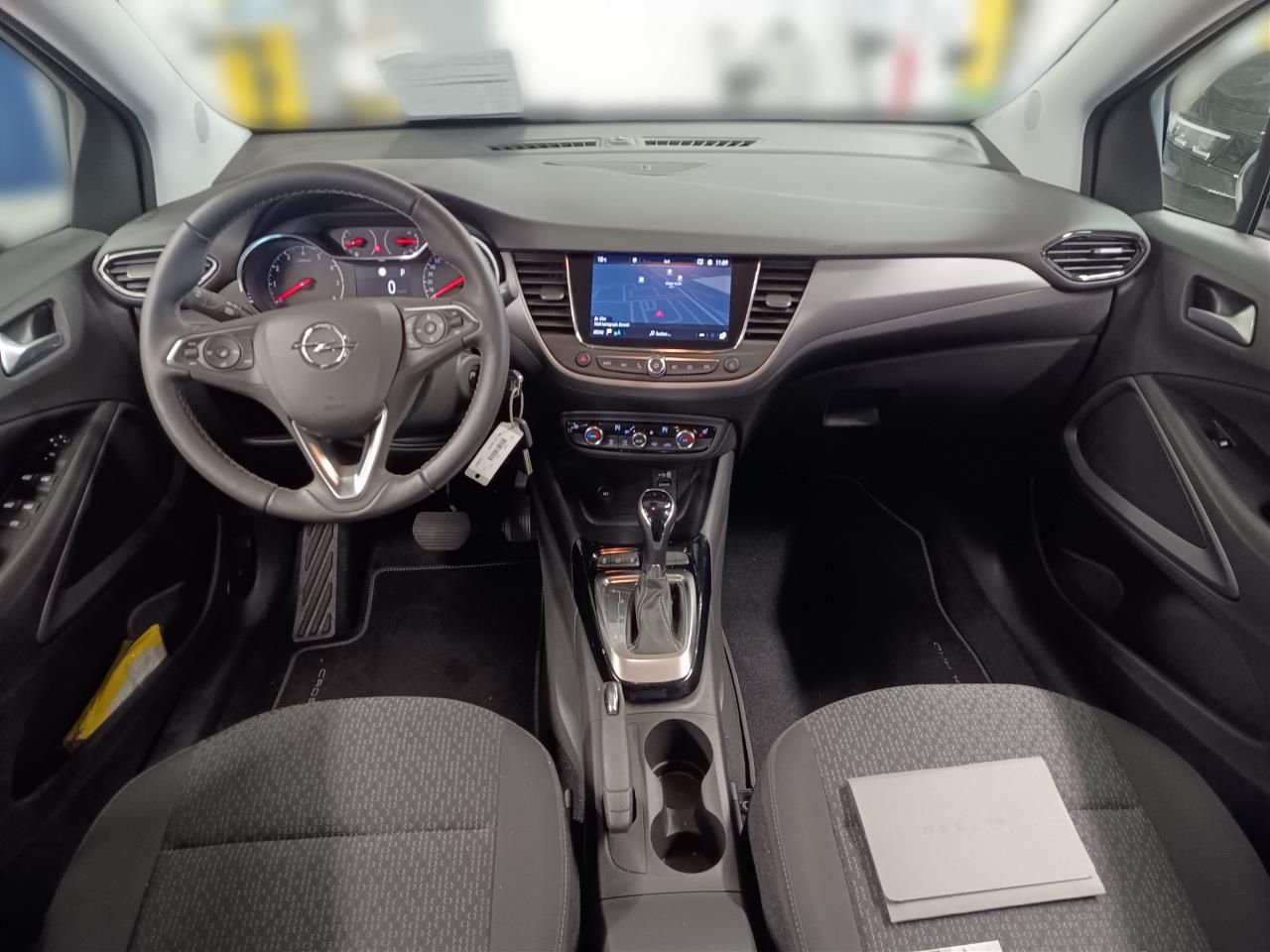 Fahrzeugabbildung Opel Crossland 1.2 Turbo 96 KW Elegance Paket AT