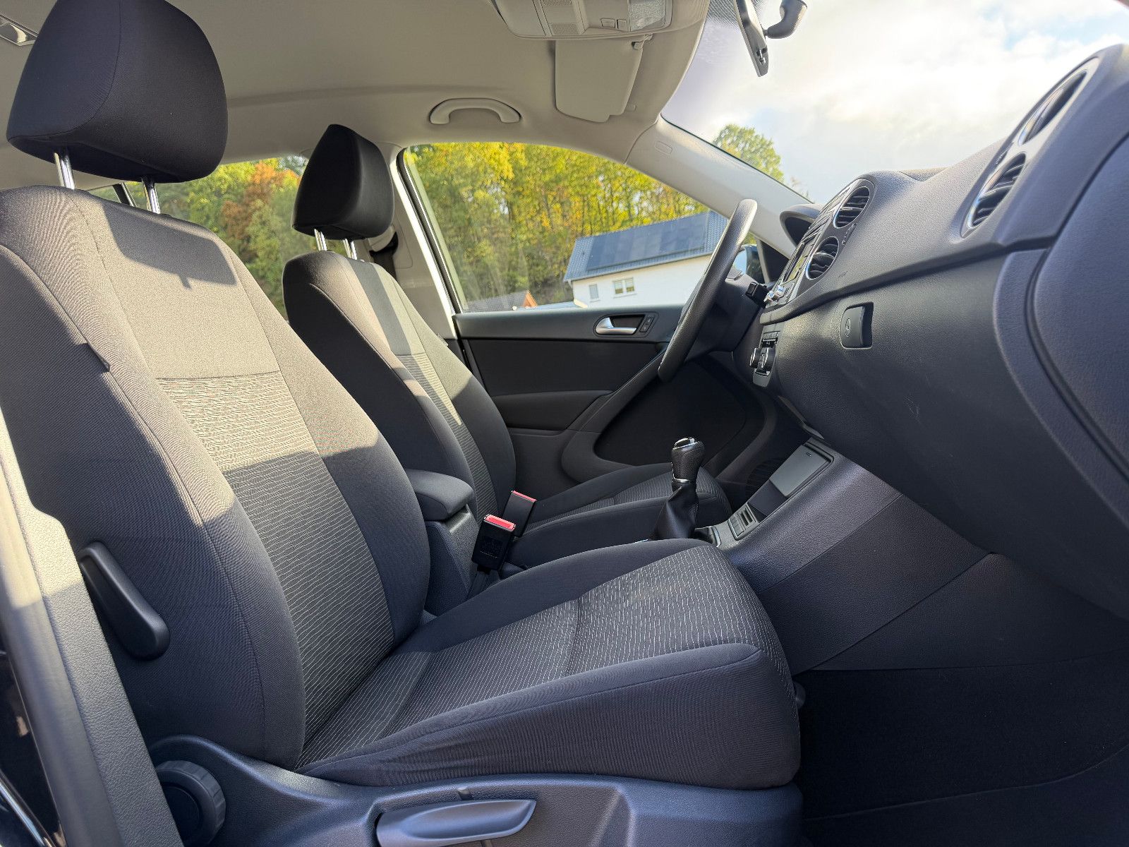 VW Tiguan 1.4TSI BlueMotion NAVI/PDC/TEMPO – Foto 10