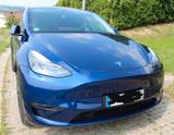 Tesla Y 2023 LR Long Range Dual Motor AWD AHK allwette - blaue Tesla Model Y
