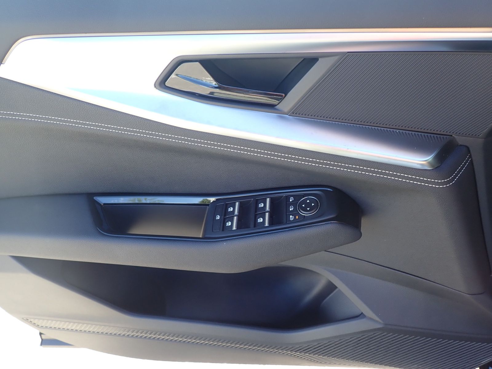 Fahrzeugabbildung Renault Austral Techno Full Hybrid E-Tech 200