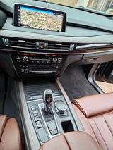BMW X5 xDrive50i - - BMW X5: Xdrive50i
