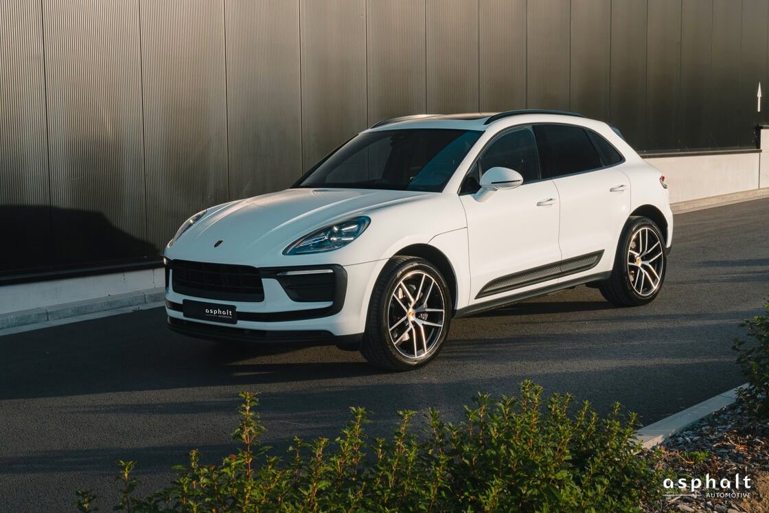 Porsche MY2023 - Full Porsche History - 1st Owner imagem 3