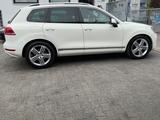 Volkswagen Touareg  3.0 V6 TDI Leder Navi Pano - VW Touareg bis 15.000 Euro