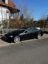 BMW e93 330i Cabrio  - BMW 330 aus 2007: 330i