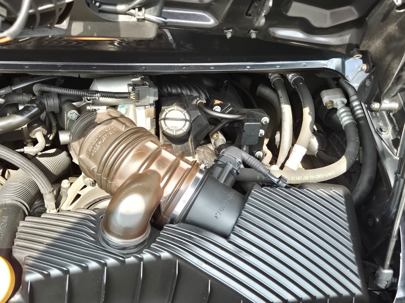 Fahrzeugabbildung Porsche 996 Carrera 4 /Nr. 358 von 911 Millennium/BRD/1A