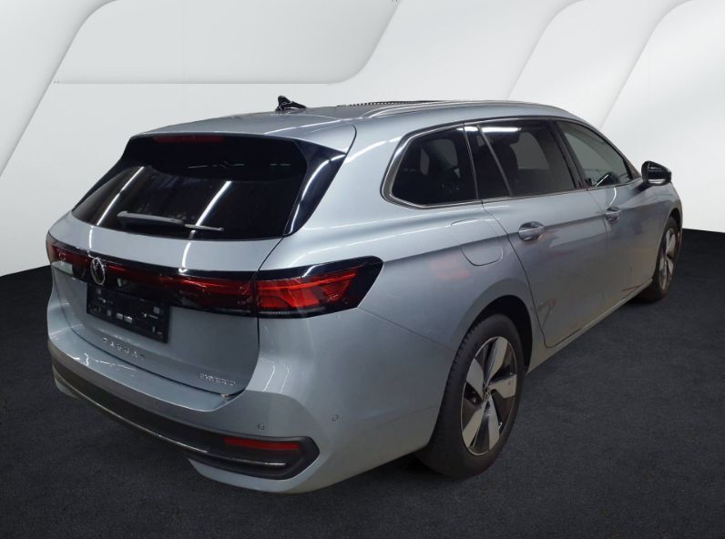 Volkswagen Passat - Bild 3