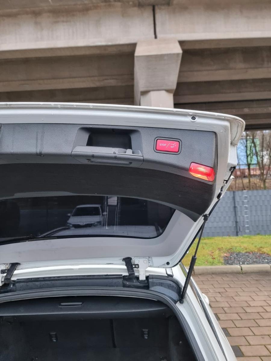 Mercedes-Benz E 220 CDI T-Modell Avantgarde Auto
