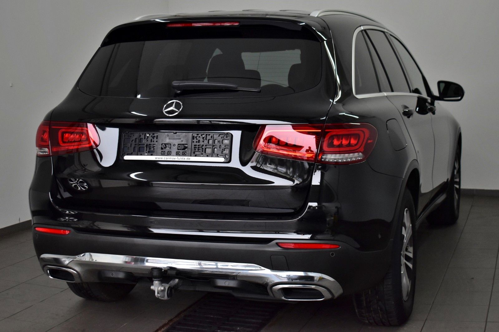 Fahrzeugabbildung Mercedes-Benz GLC 220d 4M  T.Leder,Navi,LED,SH,ParkPaket,SR+WR