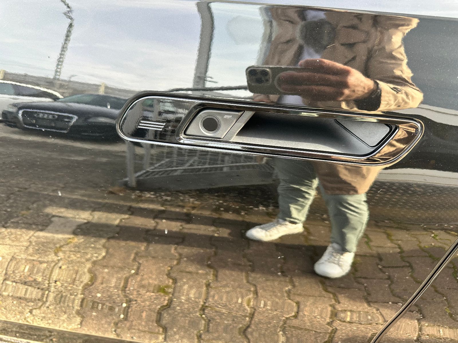 Fahrzeugabbildung BMW 740d LANG xDRIVE M SPORTPAKET*VOLL*