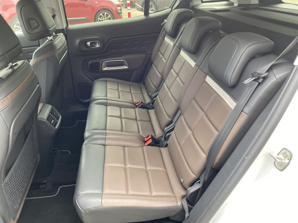 Fahrzeugabbildung Citroën C5 Aircross Hybrid 225 *Automatik* SHINE PACK