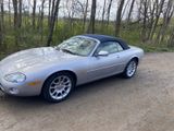 Jaguar XKR S/C Cabriolet - - Jaguar XKR aus 2001