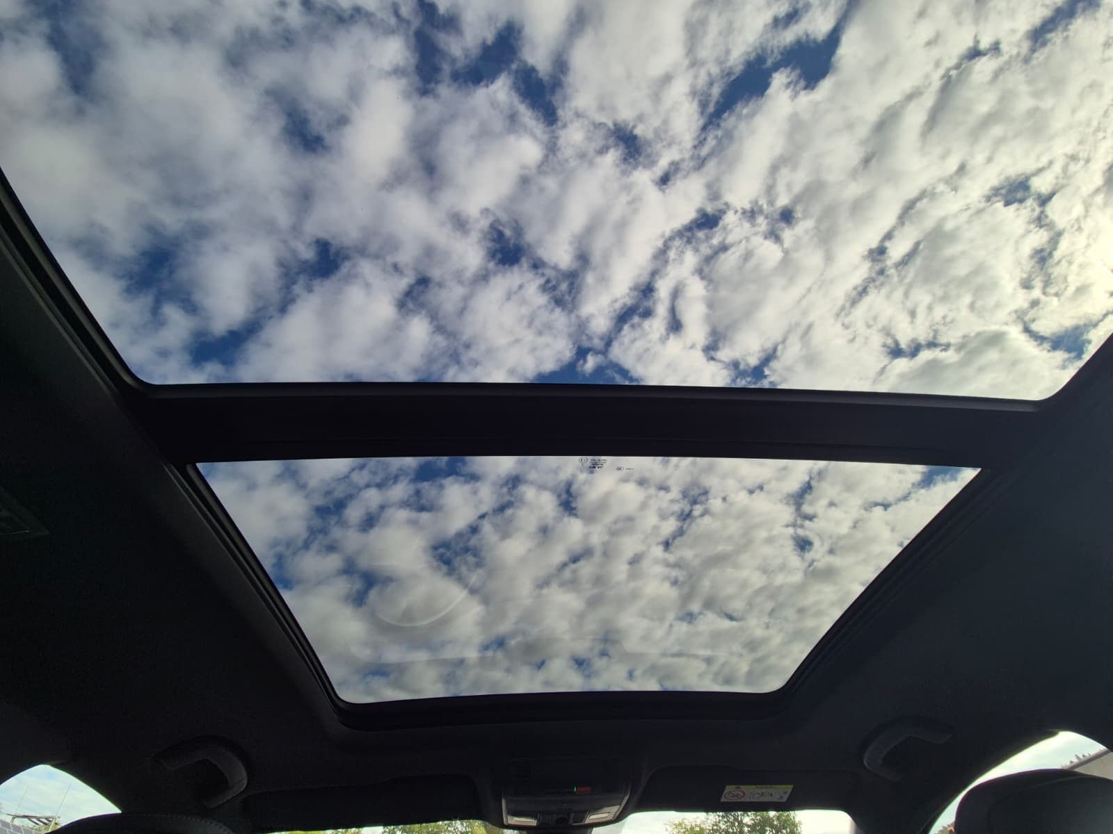 Fahrzeugabbildung CUPRA Ateca 1.5 TSI DSG PANO*DINAMICA*ACC*KAM*AHK*19"