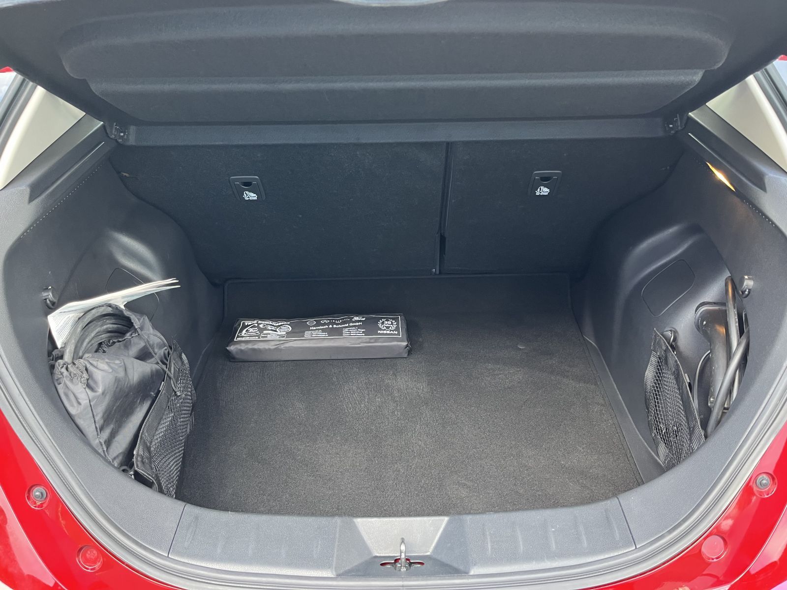 Fahrzeugabbildung Nissan Leaf 40KW/h - Acenta - 360°Kamera; SOH95%