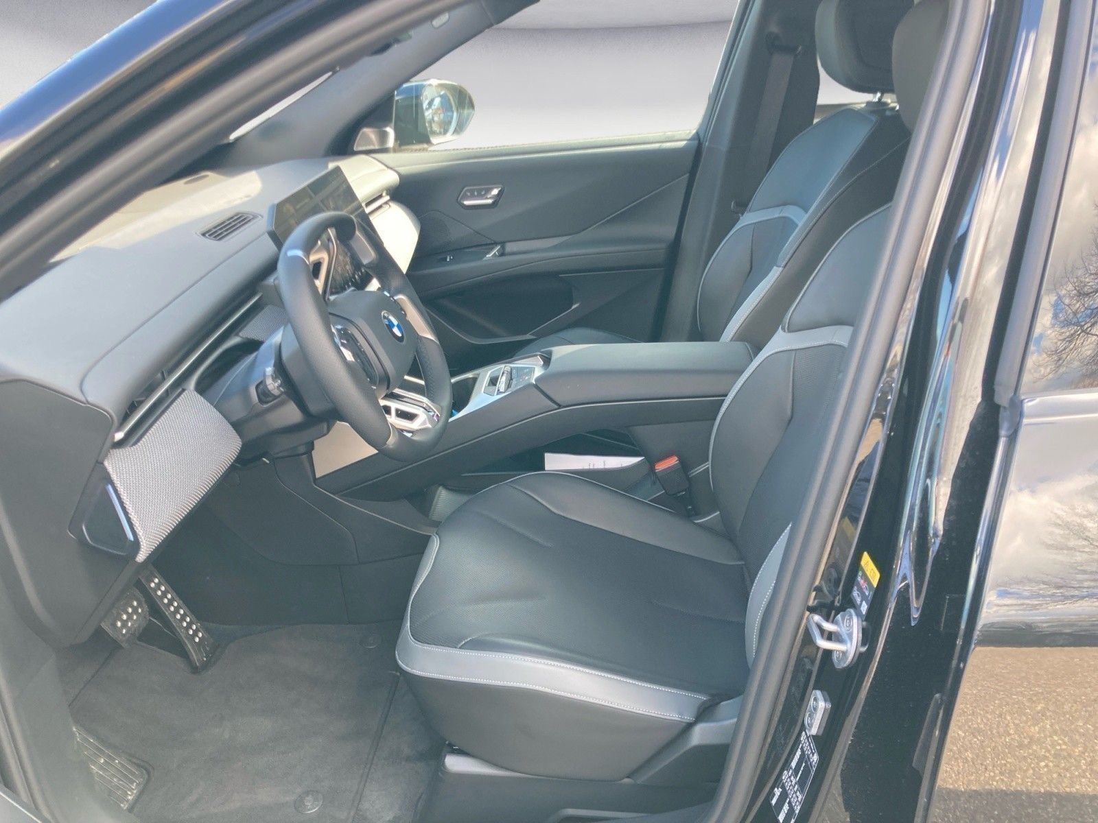 BMW iX3 - Bild 8