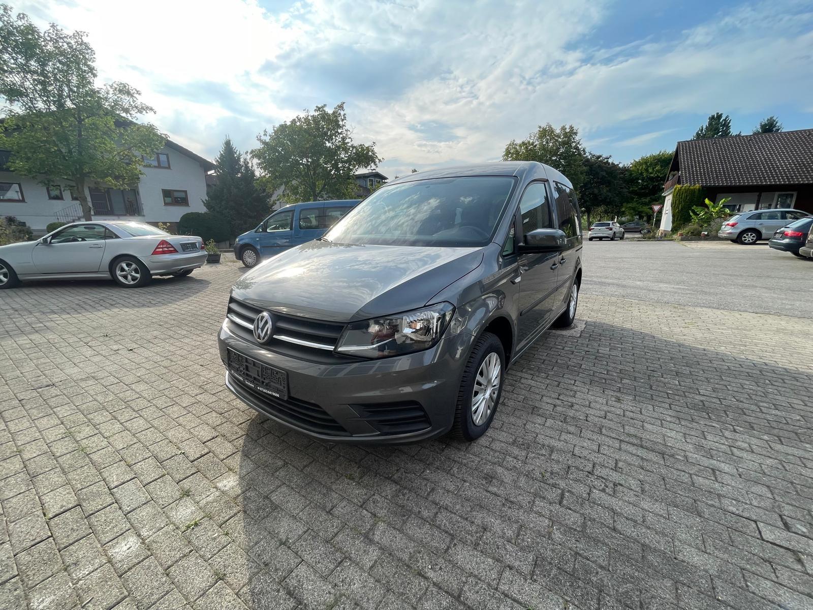 Volkswagen Caddy PKW-Rollstuhltampe