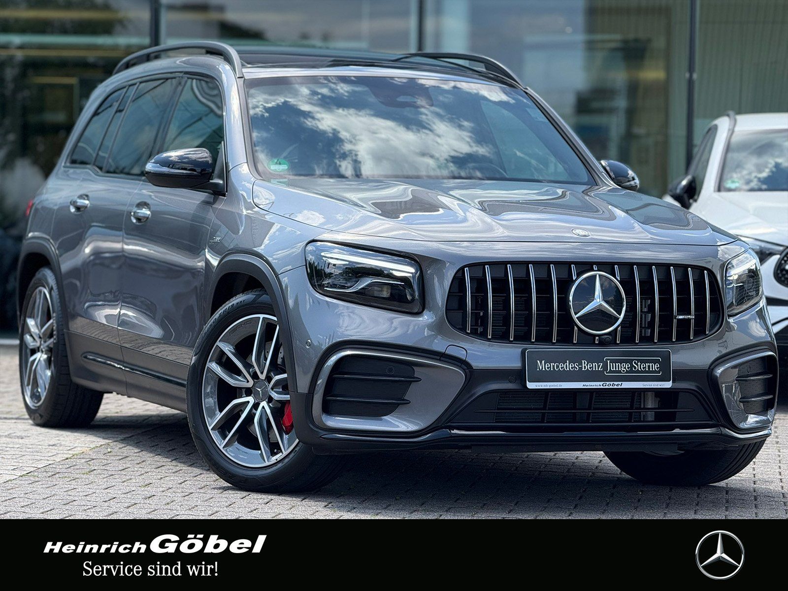 Fahrzeugabbildung Mercedes-Benz AMG GLB 35 4M PRE PANO AHK MEM-SIT MB-LED WP VZA