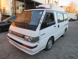 Mitsubishi L300 2.5D Bus *9 SITZE + 2 SCHIEBETÜR * - Mitsubishi L300: Van