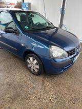 Fiat Renault Clio 1.2 16V - Fiat Punto in Braunschweig