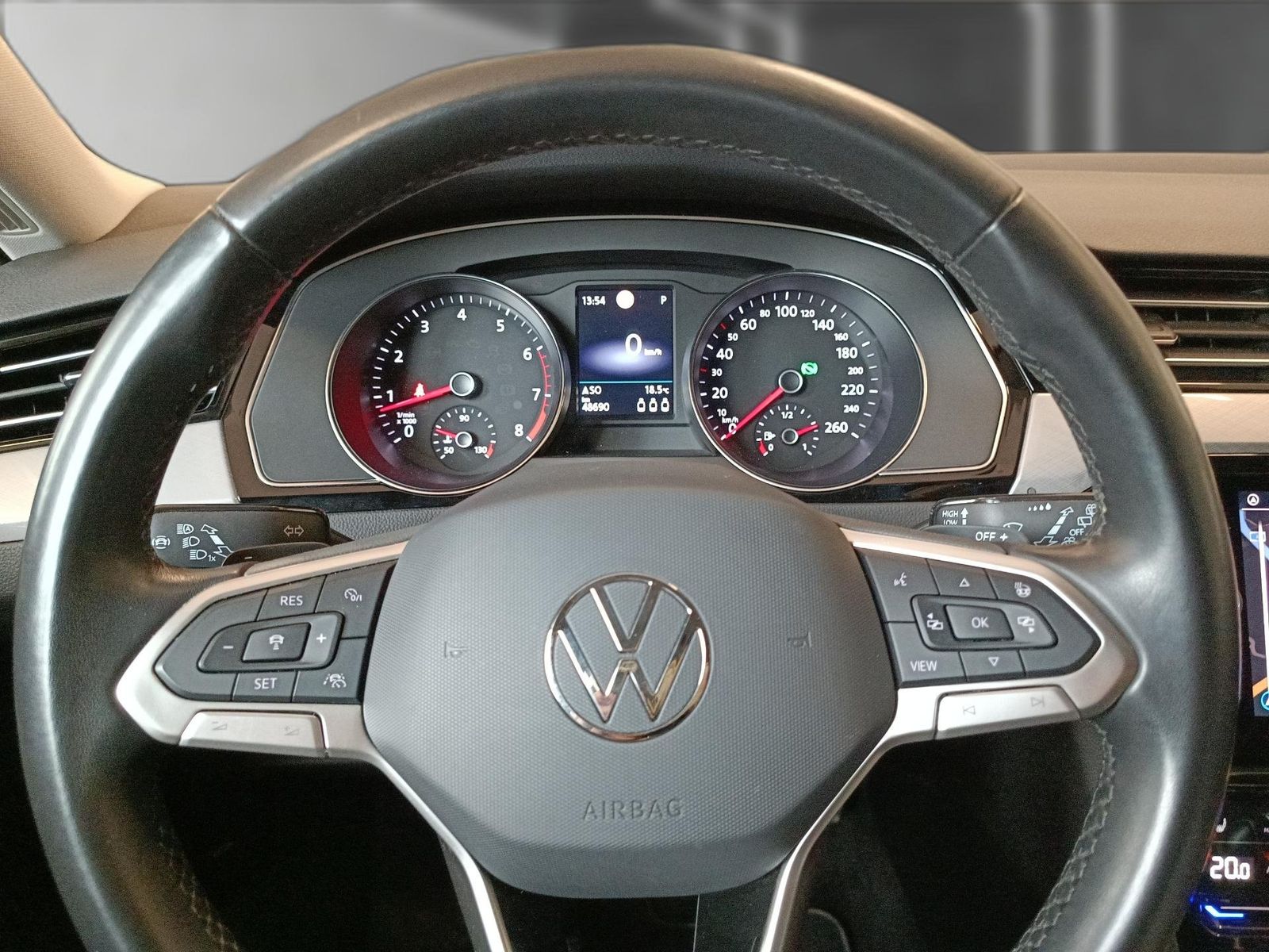 Volkswagen Passat - Bild 12