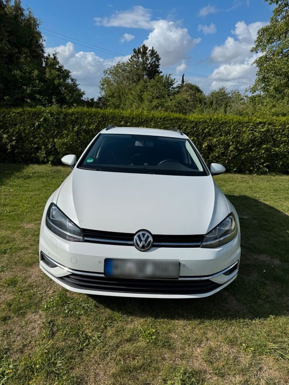 Image of Volkswagen Golf