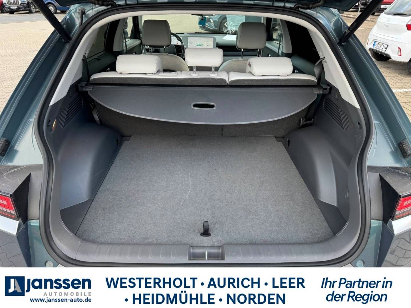 Fahrzeugabbildung Hyundai IONIQ 5 mit Allradantrieb 72,6kWh Batt. UNIQ-Pak