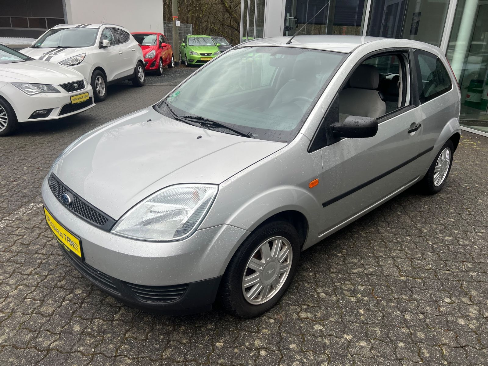 Fahrzeugabbildung Ford Fiesta 1.HAND * 72.000KM *TÜV NEU*