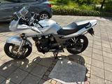 Kawasaki ZR750F - Offers