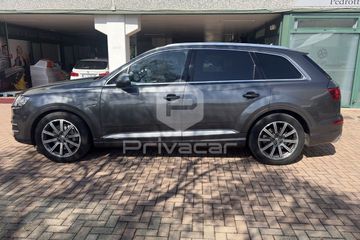 Audi Q7 - 8