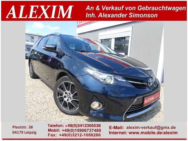 Toyota Auris Touring Sports Executive LED Leder Panoram