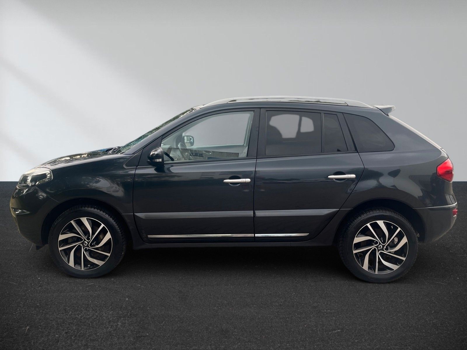 Renault Koleos dCi 175 FAP 4x4 Night and Day – Bild 6