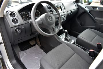 Volkswagen Tiguan - 10