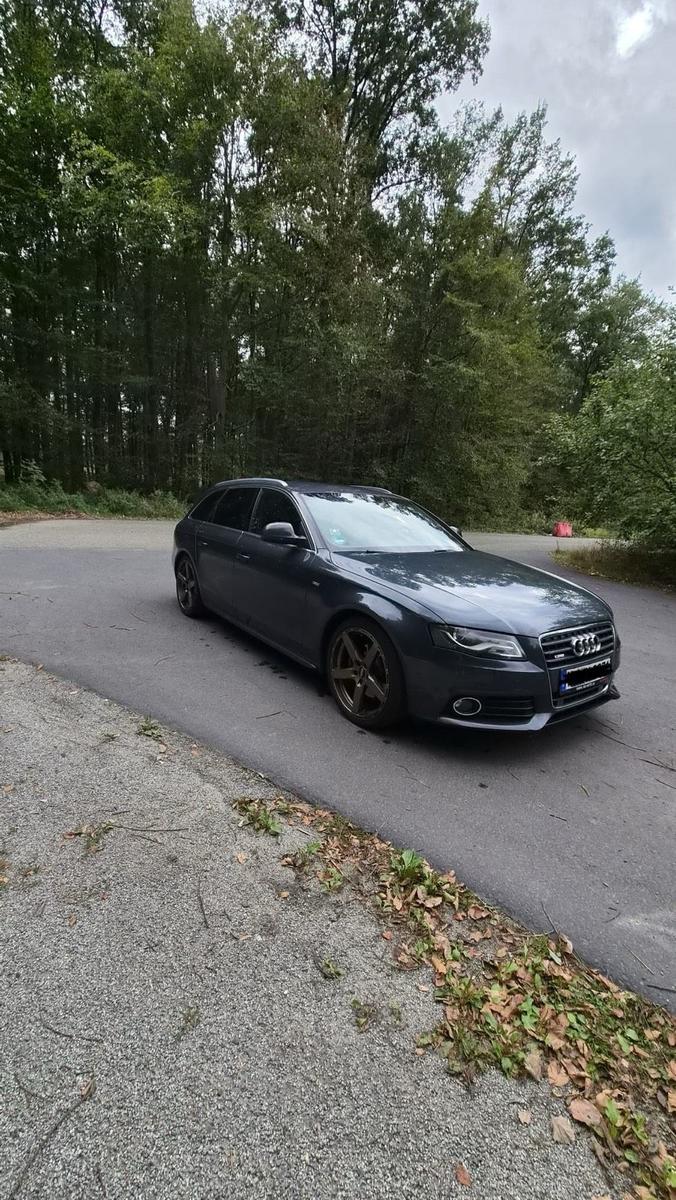 Audi A4 2009 — photo 10