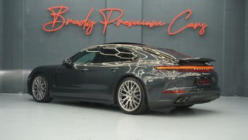 Porsche Panamera - 6