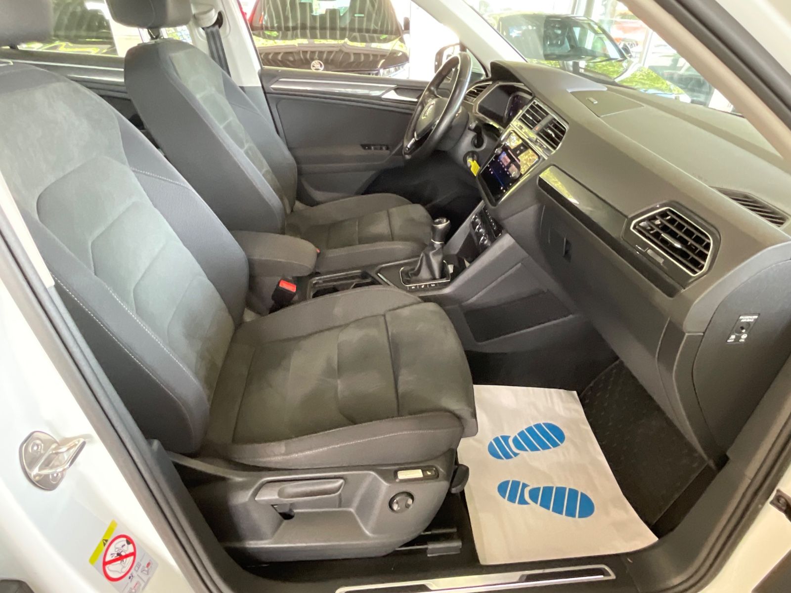 Fahrzeugabbildung Volkswagen Tiguan Comfortline 2.0TDI *DIGITALTACHO*LED*360°