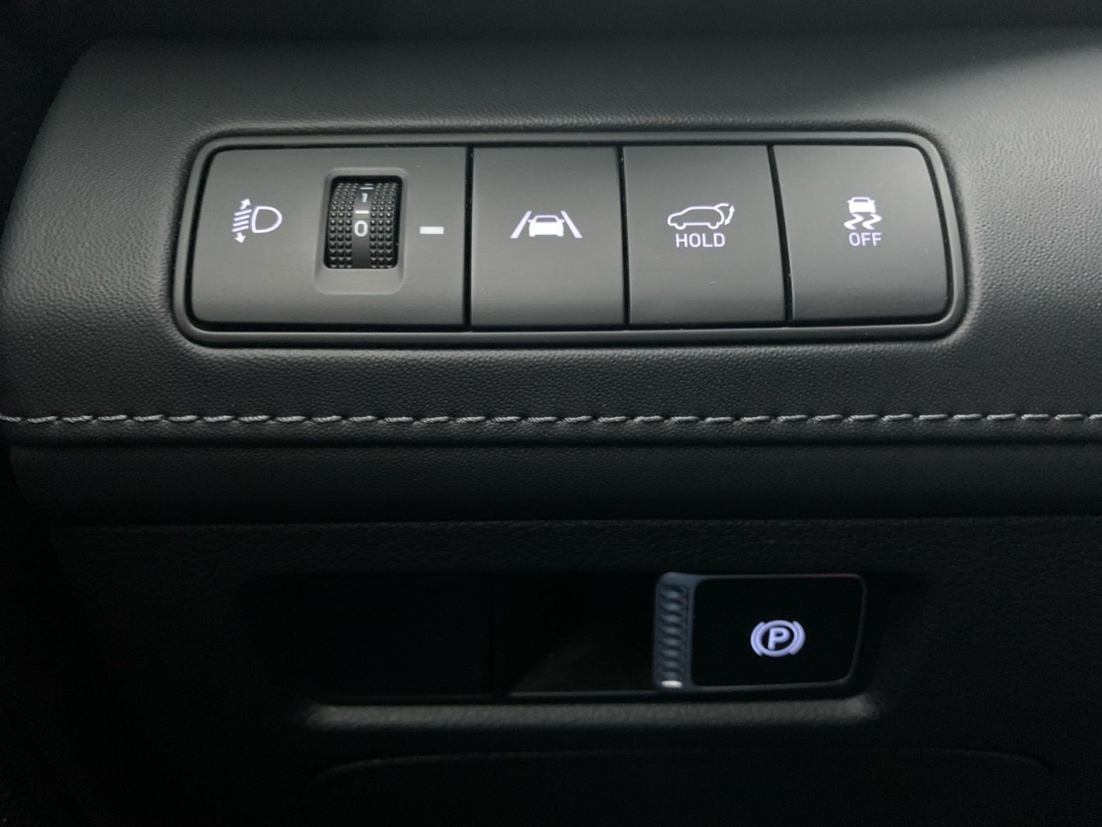 Fahrzeugabbildung Hyundai SANTA FE SEVEN 2.2 CRDi Prime AHK 1Hd