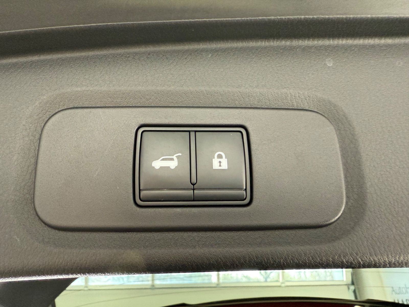 Fahrzeugabbildung Nissan Qashqai Tekna, 360° Kamera, Navi, WP, Panod.