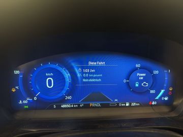 Ford Kuga - 11