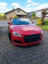 Audi TT Roadster 2.0 TDI ultra - Carbio - Audi TT mit Diesel-Antrieb: Cabrio