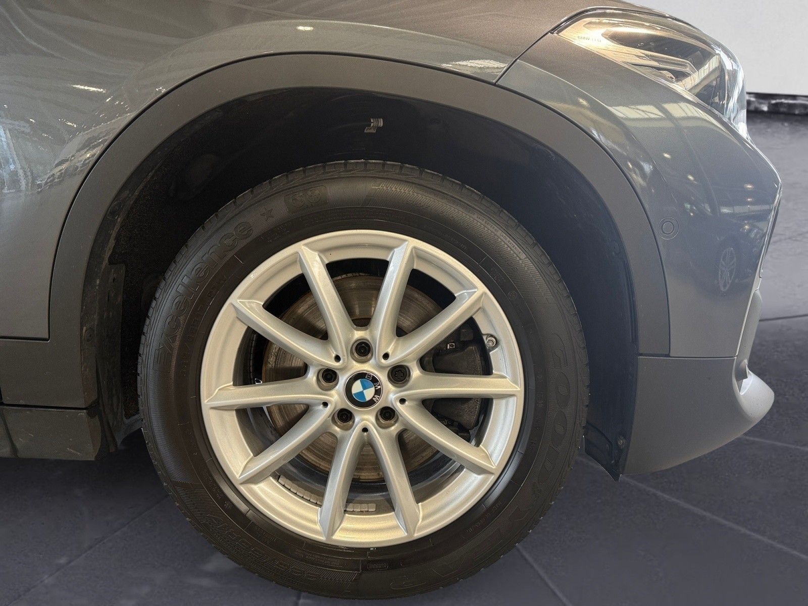 BMW X2 sDrive20i Advantage Head UP Navigation foto 12