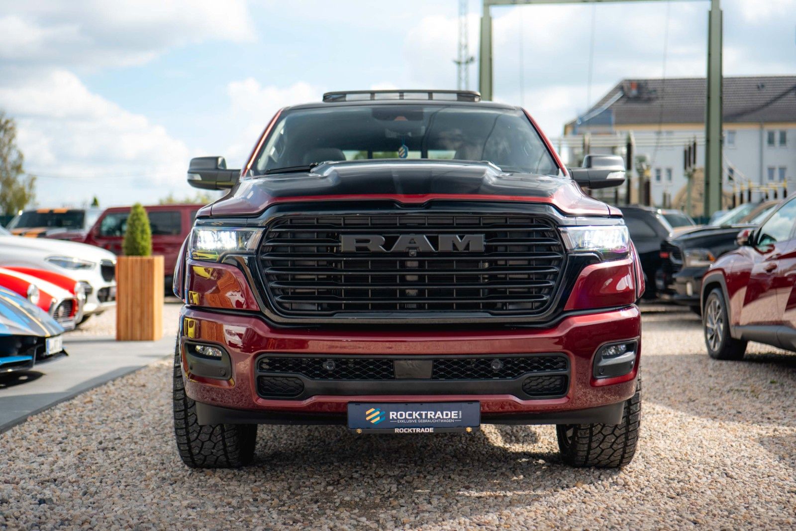 Fahrzeugabbildung Dodge RAM 5.7 V8 HEMI 4x4 LIMITED NightEdition Offroad