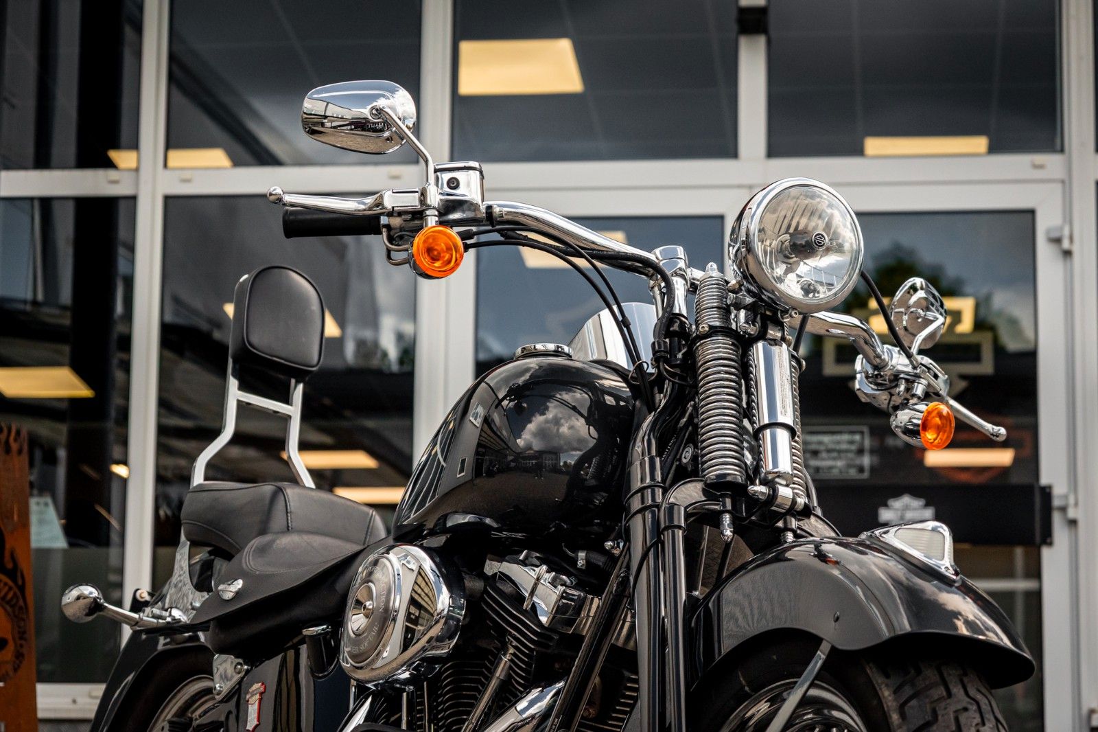 Fahrzeugabbildung Harley-Davidson FLSTSCI Springer Classic - Vance & Hines -