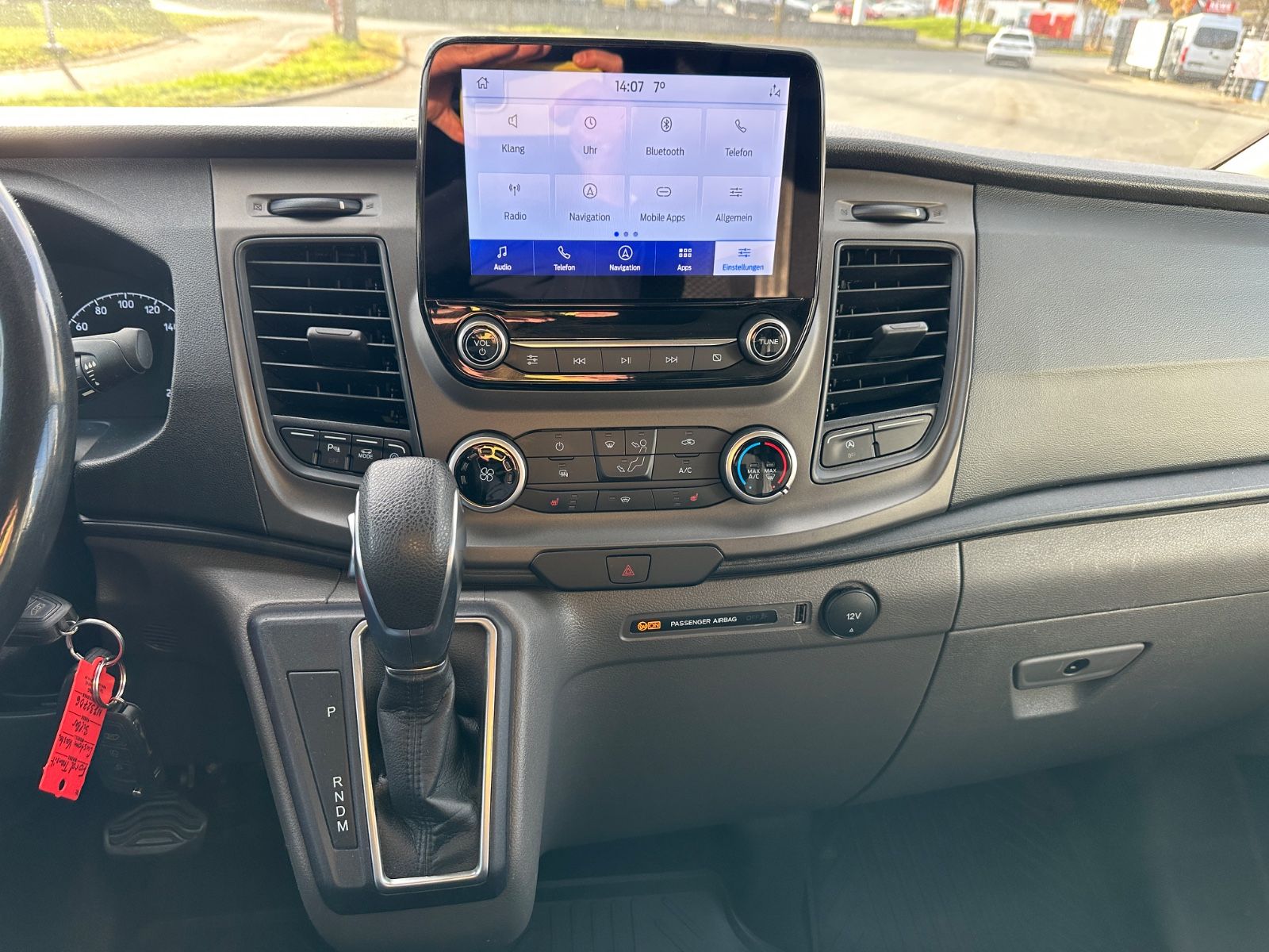 Fahrzeugabbildung Ford Transit Custom Kasten 300 Autom./Navi/Kamera/AHK