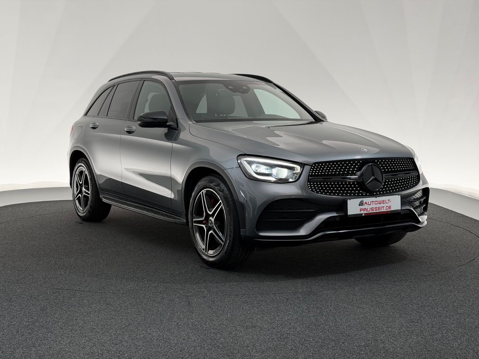 MERCEDES-BENZ GLC 220d 4m.*AMG LINE*NIGHT-ILS-KEYLESS-ACC-MBUX