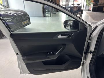 Volkswagen Taigo - 10