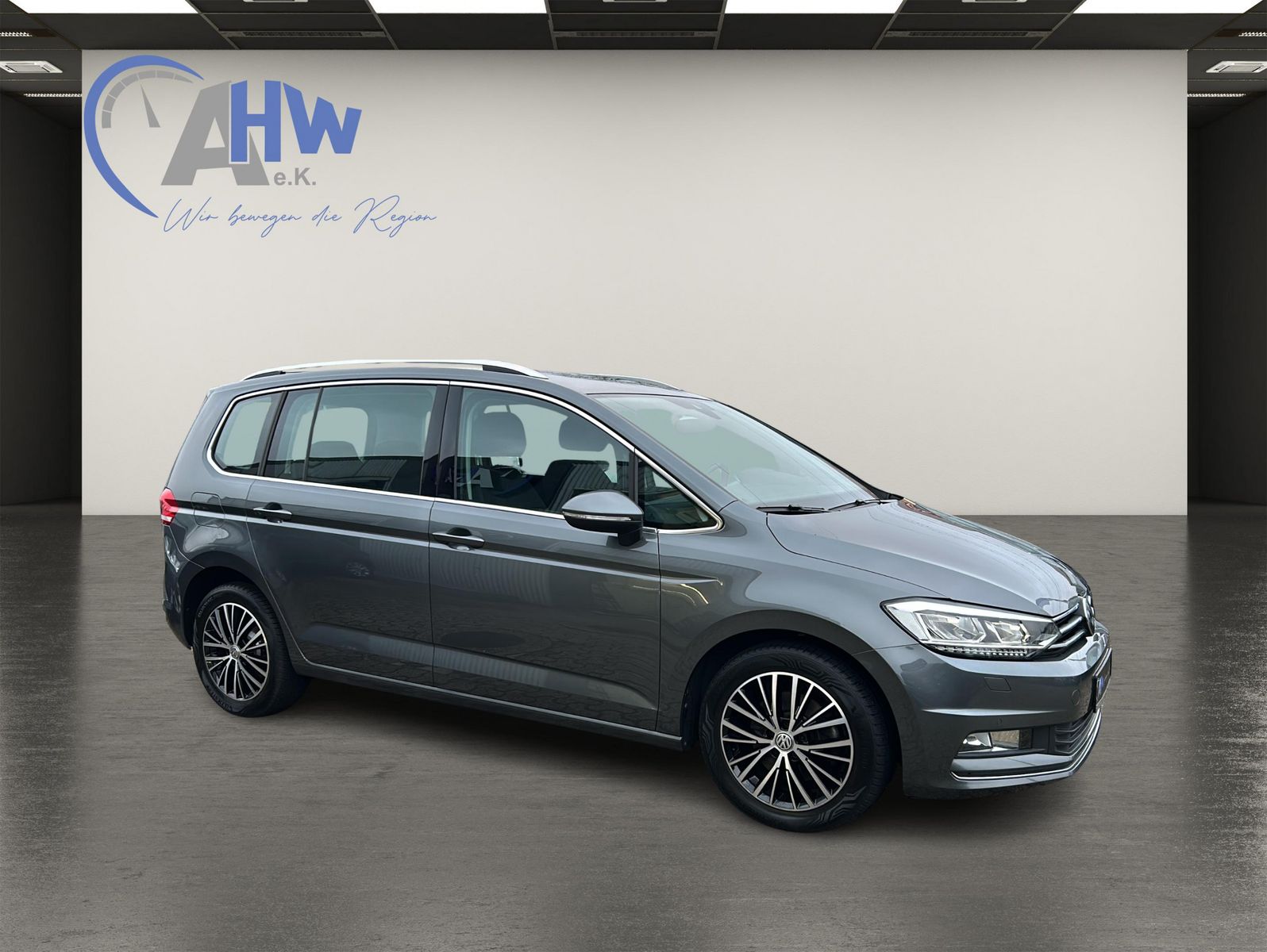 Fahrzeugabbildung Volkswagen Touran 1,8 TSI Highline BMT/Start-Stopp