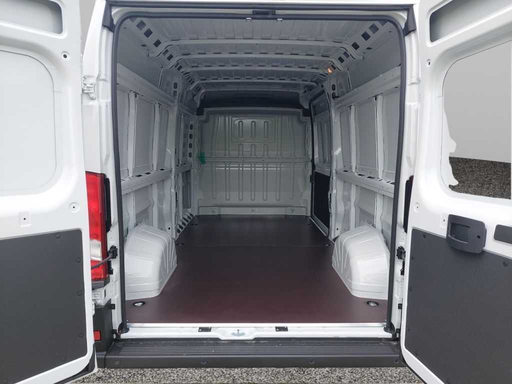 Fahrzeugabbildung Opel Movano 2.2 BlueHDi L3H2 2WD VA verstärkt S&S