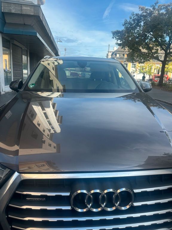Image of Audi Q7